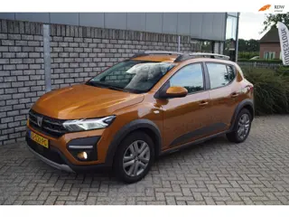 Dacia Sandero Stepway 1.0 TCe 90 Comfort Navi Cruise Trekhaak Camera PDC V+A Airco Elek Ramen Elek S