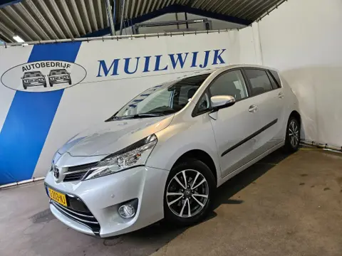 TOYOTA VERSO 1.8 VVT-I ASPIRATION / Trekhaak / Camera / Navi