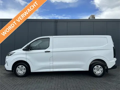 Ford Transit Custom 2.0 TDCI 136 PK TREND / L2H1 / 2.740 KG AHG / CAMERA / CRUISE / 3 ZITS / AIRCO /