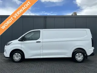 Ford Transit Custom 2.0 TDCI 136 PK TREND / L2H1 / 2.740 KG AHG / CAMERA / CRUISE / 3 ZITS / AIRCO /