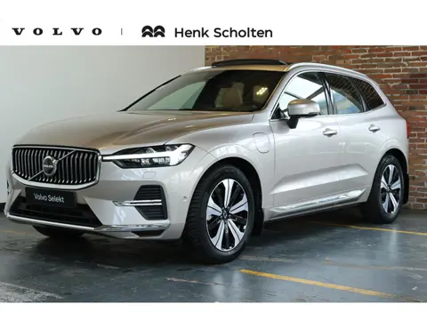 Volvo XC60 T6 Plug-in hybrid AWD Ultimate Bright | Luchtvering | Harman Kardon Premium Audio | Nappa