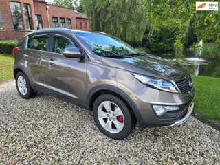 Kia Sportage 2.0 Comfort Pack Airco, stoelverwarming, trekhaak APK 08-2027