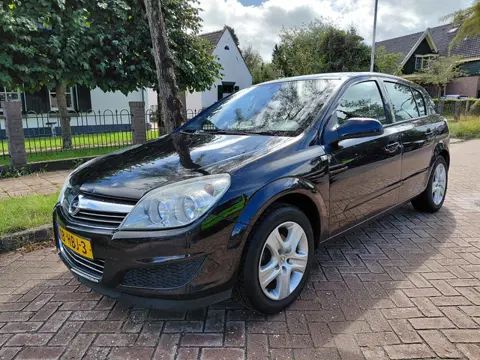 Opel Astra 1.6 Business