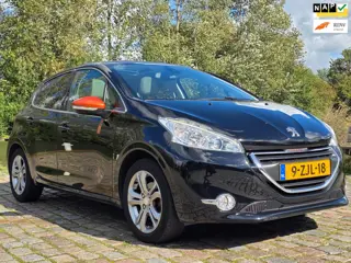 Peugeot 208 1.2 e-VTi Roland Garros Automaat 2e eigenaar dealer onderhouden leerbekeleding stoelverw