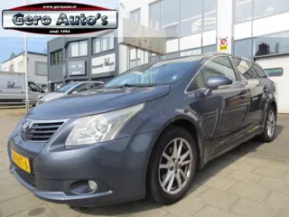Toyota Avensis wagon 1.8 VVTi Business portier schade