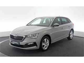 Škoda Scala 1.0 TSI Ambition Clima, DAB, Cruise, 16" LM velgen, Parkeersensoren achter