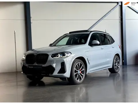 BMW X3 XDrive30e M-Seats,ACC,Trekhaak,Carbon,HUD,Stuurverwarming,Leer