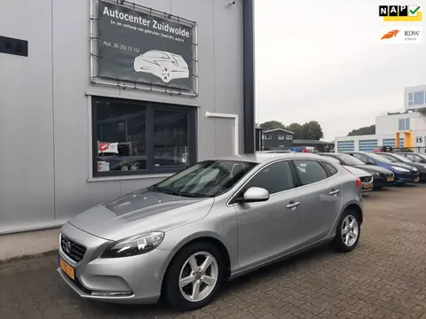 Volvo V40 1.6 D2 Momentum navi clima cruise