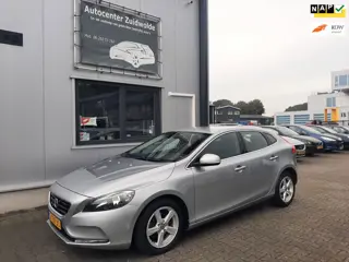 Volvo V40 1.6 D2 Momentum navi clima cruise