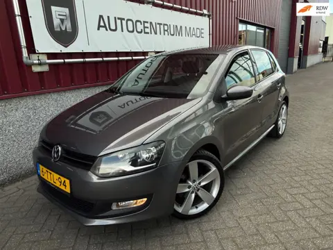 Volkswagen Polo 1.4-16V Highline // 5-DRS // Airco // 145 DKM //