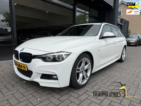 BMW 3-serie Touring 318i M Sport Edition / apk 8-2027