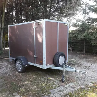 gesloten aanhangwagen roca