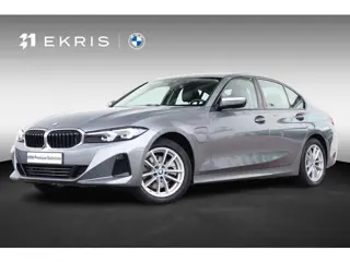 BMW 3-serie 320e | PDC | Cruise Control | Climate Control | Achteruitrijcamera | Leder |