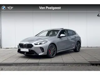 BMW 1 Serie 120 M Sport M-Sport Pro / 19inch / Glazendak / Stoelverwarming / Getinte Ramen / Harman 