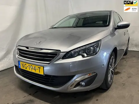 Peugeot 308 1.2 PureTech Allure - Achter Schade - Motor Loopt Onregelmatig - BPM