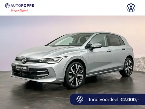 Volkswagen Golf Life Edition 204 PK Plug in Hybride