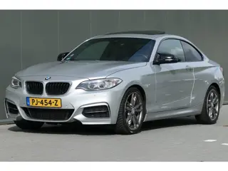 BMW 2-serie Coupé M235i xDrive Schuifdak Harman/kardon Memory