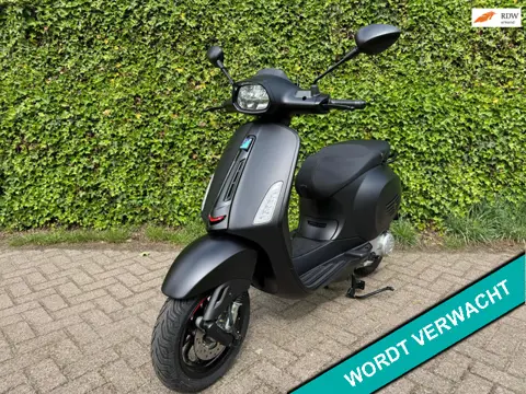 Vespa Sprint 50 S 45 km E5+ Scooter NIEUW BETAAL met in3