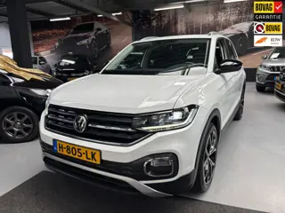 Volkswagen T-Cross 1.0 TSI Style / Navigatie / Stoelverwarming