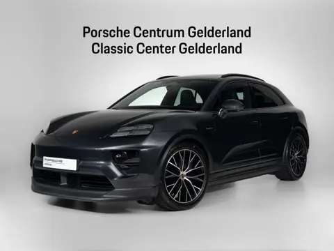 Porsche Macan 4