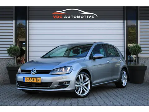 Volkswagen Golf 1.4 TSI Automaat Pano | Stoelverwarming | Parkeersensoren | Navi | Dealer Onderhoude