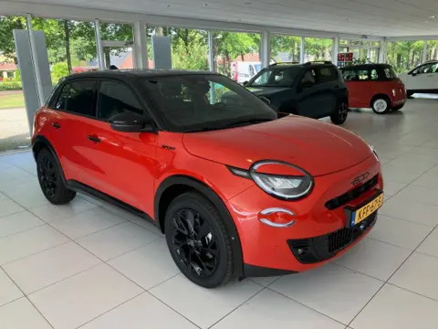 FIAT 600 1.2 145 Hybrid Sport