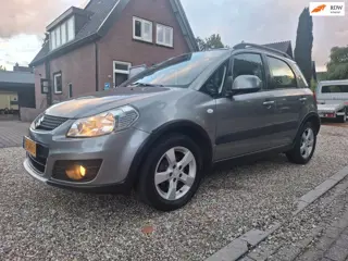 Suzuki SX4 1.6 Exclusive climat trekhaak nwe APK