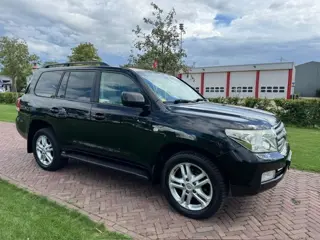 TOYOTA LANDCRUISER 200 series 4.5D V8 Executive 7 persoons