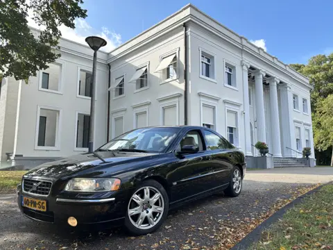 Volvo S60 2.5T SUMMUM, LEDER, NAVIGATIE (bj 2004)