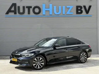 BMW 3-serie 320e Business Edition Plus Sport LineLederen Sportstoelen Carplay Achteruitrijcamera Liv