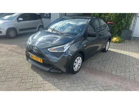 Toyota Aygo 1.0 VVT-i x-fun