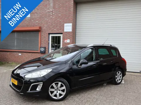 Peugeot 308 SW 1.6 VTi X-Line NAP 3e eigenaar APK Pano Cruise Airco Trekhaak PDC Navi LET OP!! schad