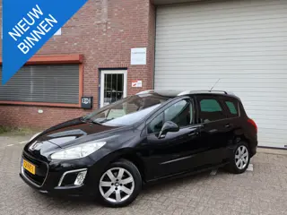 Peugeot 308 SW 1.6 VTi X-Line NAP 3e eigenaar APK Pano Cruise Airco Trekhaak PDC Navi LET OP!! schad