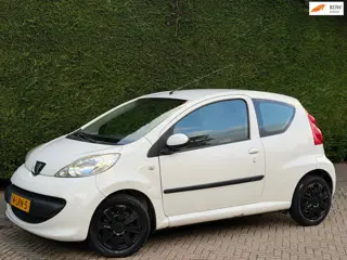 Peugeot 107 1.0-12V XR INRUILKOOP/RIJDGOED/APK 4-27