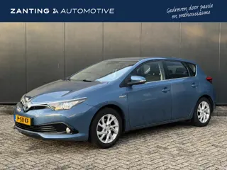 Toyota Auris 1.8 Hybrid Dynamic | Trekhaak | Camera | 4-Season banden | Netjes Onderhouden! | Climat