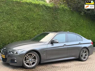BMW 3-serie 330e Centennial RIJDSUPER/DAK/AUTOMAAT/LEER/APK