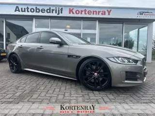Jaguar XE 2.0 Portfolio R Sport Black Pack/automaat/ Bomvol opties/Speciale kleurstelling/Nieuwstaat