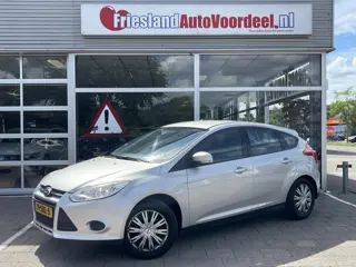 Ford Focus 1.6 TI-VCT Trend /Cruise/Airco/Trekhaak/distr. vv 91.743 km/APK 20-08-2027/