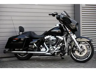 Harley Davidson 107 FLHXS Street Glide Special 5HD Navigatie 7.000 dkm FLHX Streetglide