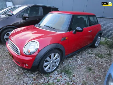 Mini 3-Deurs 1.4 One Salt, Lees tekst!
