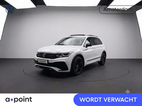 Volkswagen Tiguan 1.4 TSI eHybrid R-Line Business 245 pk Automaat (DSG) | Navigatie | Panoramadak | 