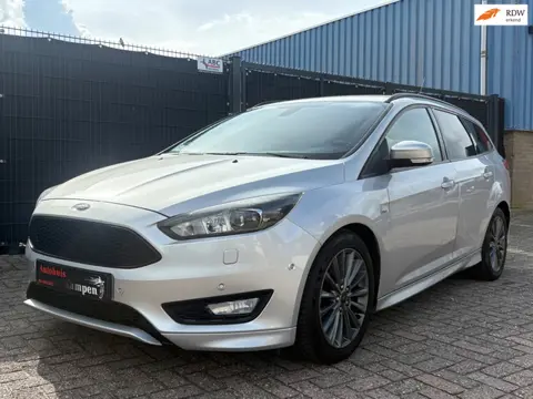Ford Focus 1.0 ST-Line
