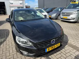 Volvo V60 2.4 D6 AWD Plug-In Hybrid Summum