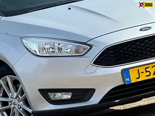 Ford Focus Wagon 1.0 Titanium 125pk - Moondust Silver - Rijassistensystem/Cruise/Clima