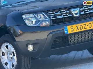 Dacia Duster 1.2 TCe 4x2 Lauréate - Noir Nacre - Cruise/Trekhaak/Airco