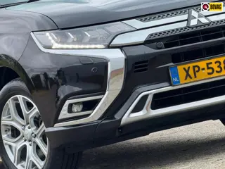 Mitsubishi Outlander 2.4 PHEV Intense Plus - Black Pearl - Schuif/kantel dak - Leder