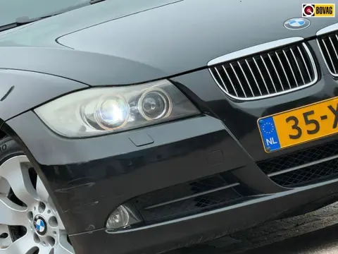 BMW 3-serie Touring 325i High Executive | Black Sapphire Metallic | 6-Cilinder | Leder | Sportief & 