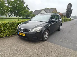 Kia cee'd Sporty Wagon 1.6 CRDi X-tra AIRCO BJ 2011