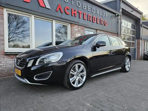 Volvo V60 2.0T Summum Automaat! Trekhaak! Schuifdak! Xenon! Leer! Mooie/Nette Auto! Dealer Onderhoud