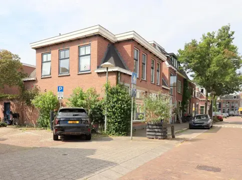Woning aan de Menno van Coehoornstraat te Utrecht